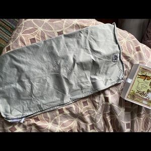 Ollie swaddle in gray